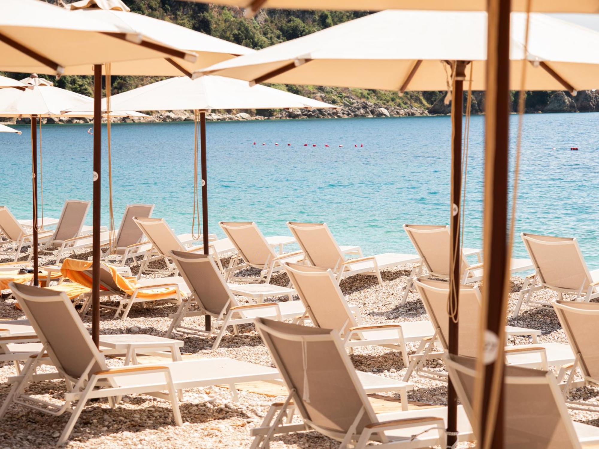 Nia Boutique Hotel By Rapo'S Resort Himarë Dış mekan fotoğraf